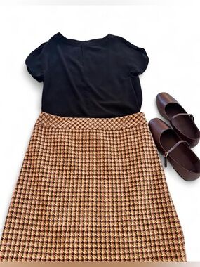 LOFT Houndstooth Pencil Skirt in Brown and Tan
